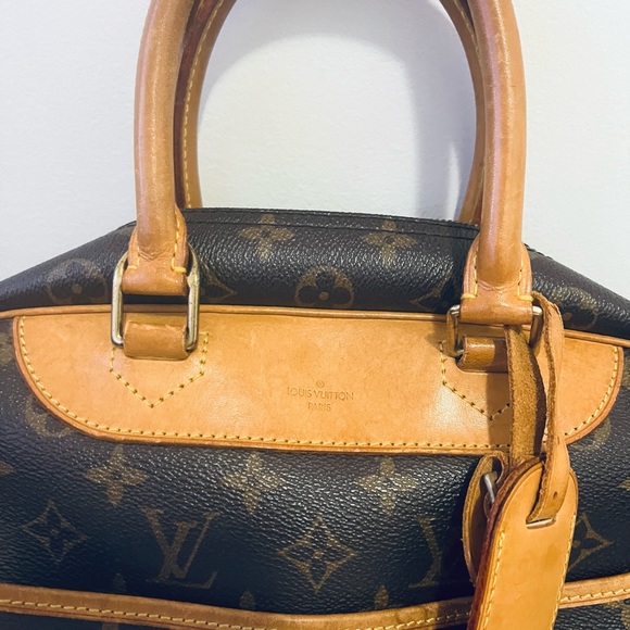 Louis Vuitton Deuville - Picture 2 of 8